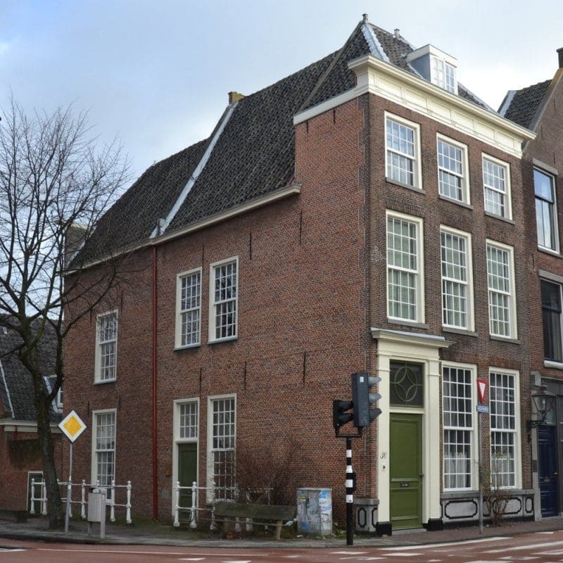 Hogewoerd 30, Watersteeg 5, 7 en 9